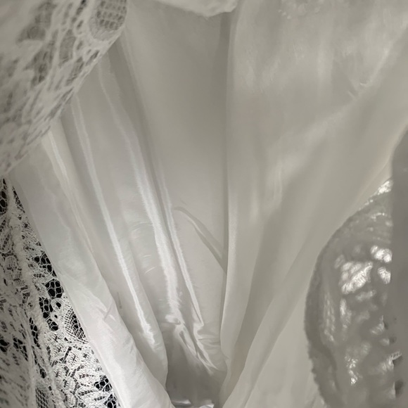 Lace formal dress NEW condition - Picture 7 of 8